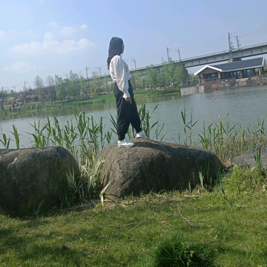 瑞瑞