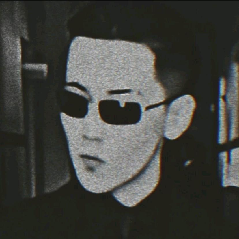 YG.