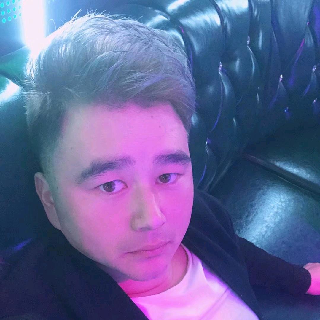 奋斗的青年
