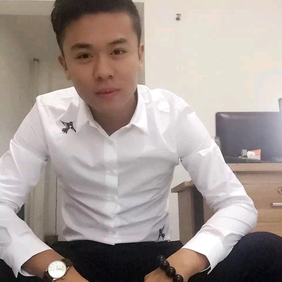😇孙天骄。