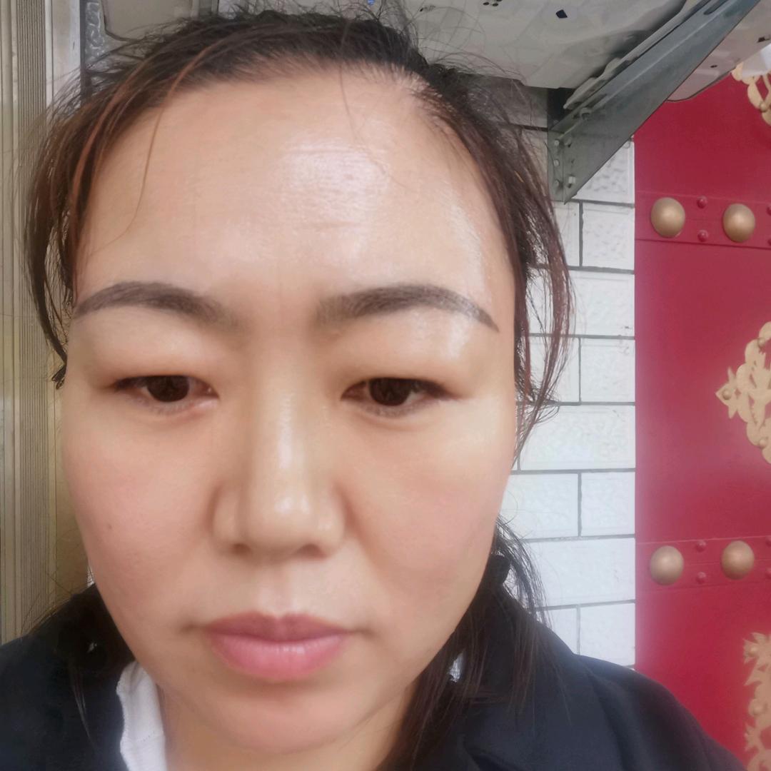 浅色娟儿