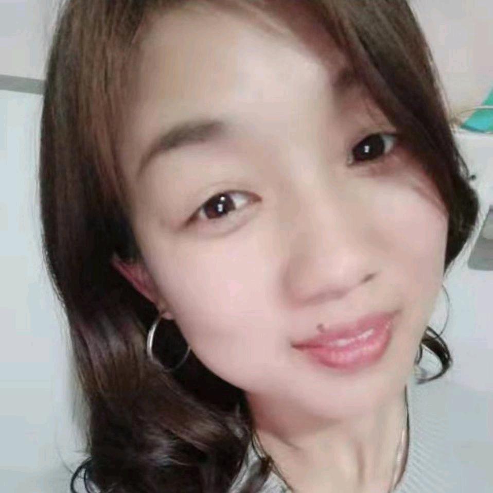 甜新凡彤