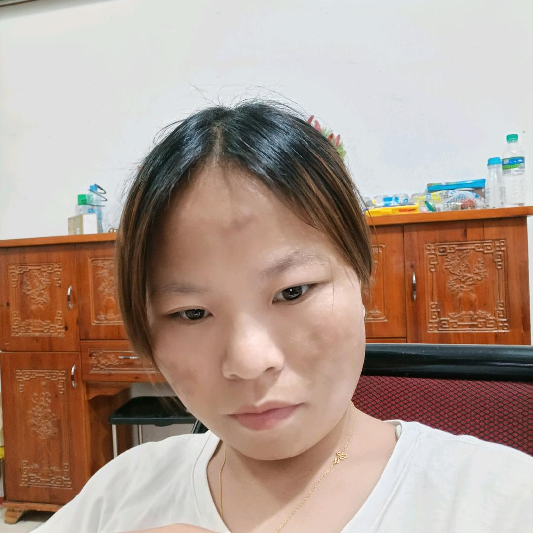 杨梅英