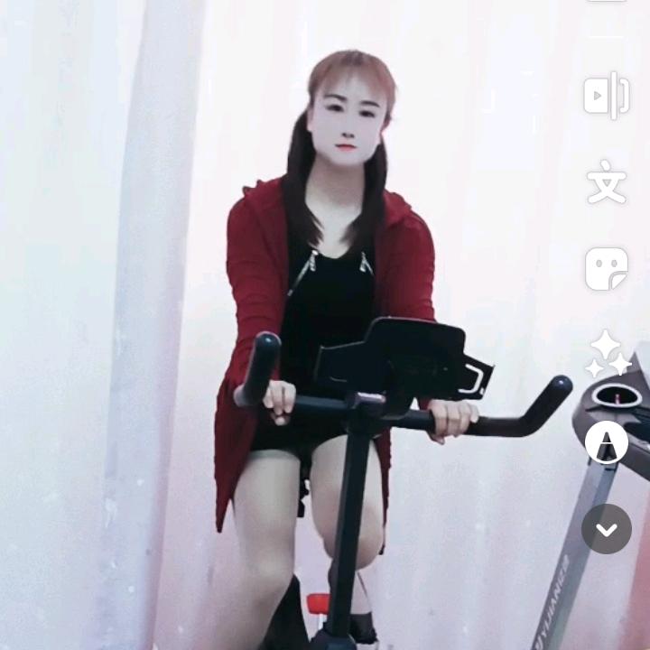 🚜初遇🚜（橱窗里有好物推荐）