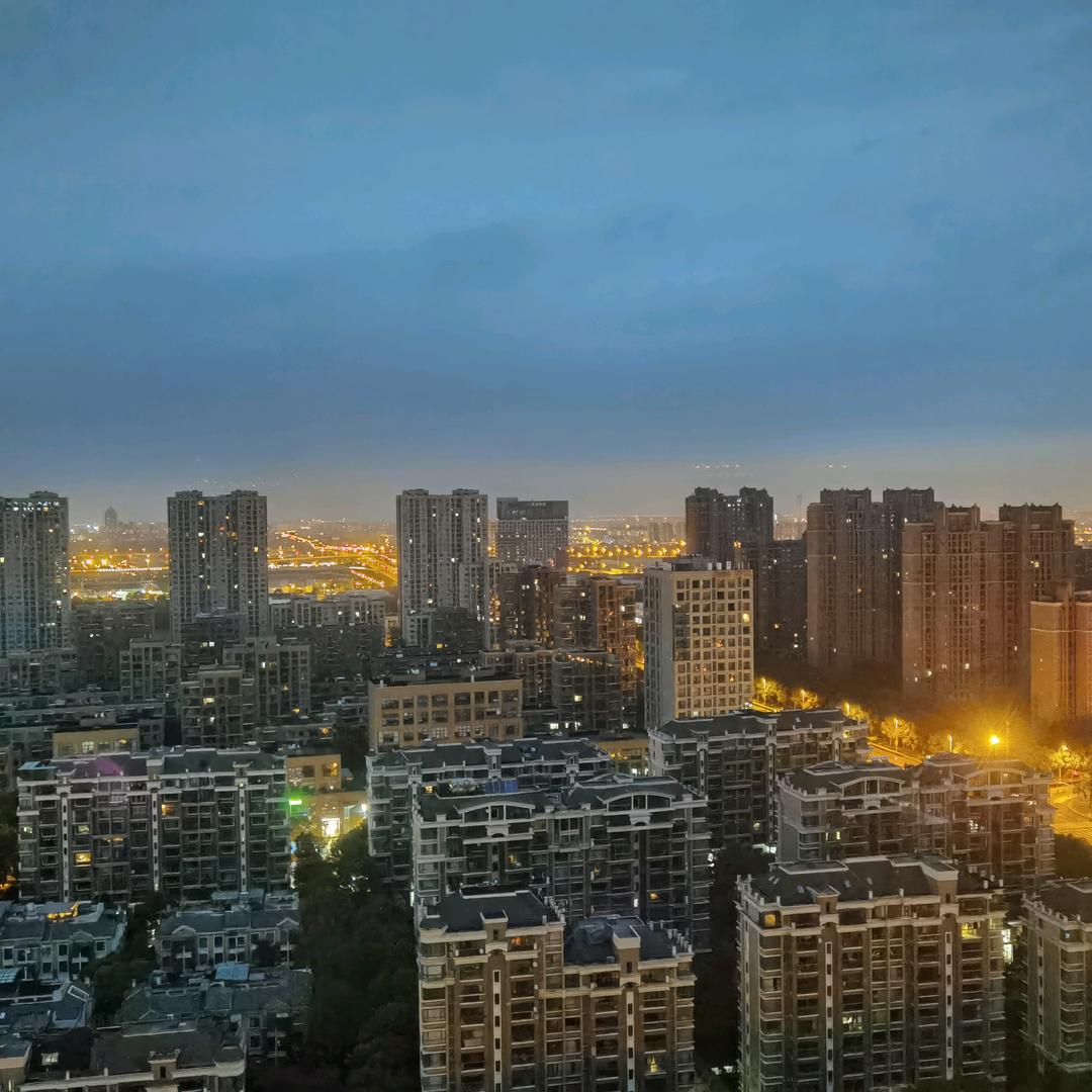 桐间露落，柳下风来