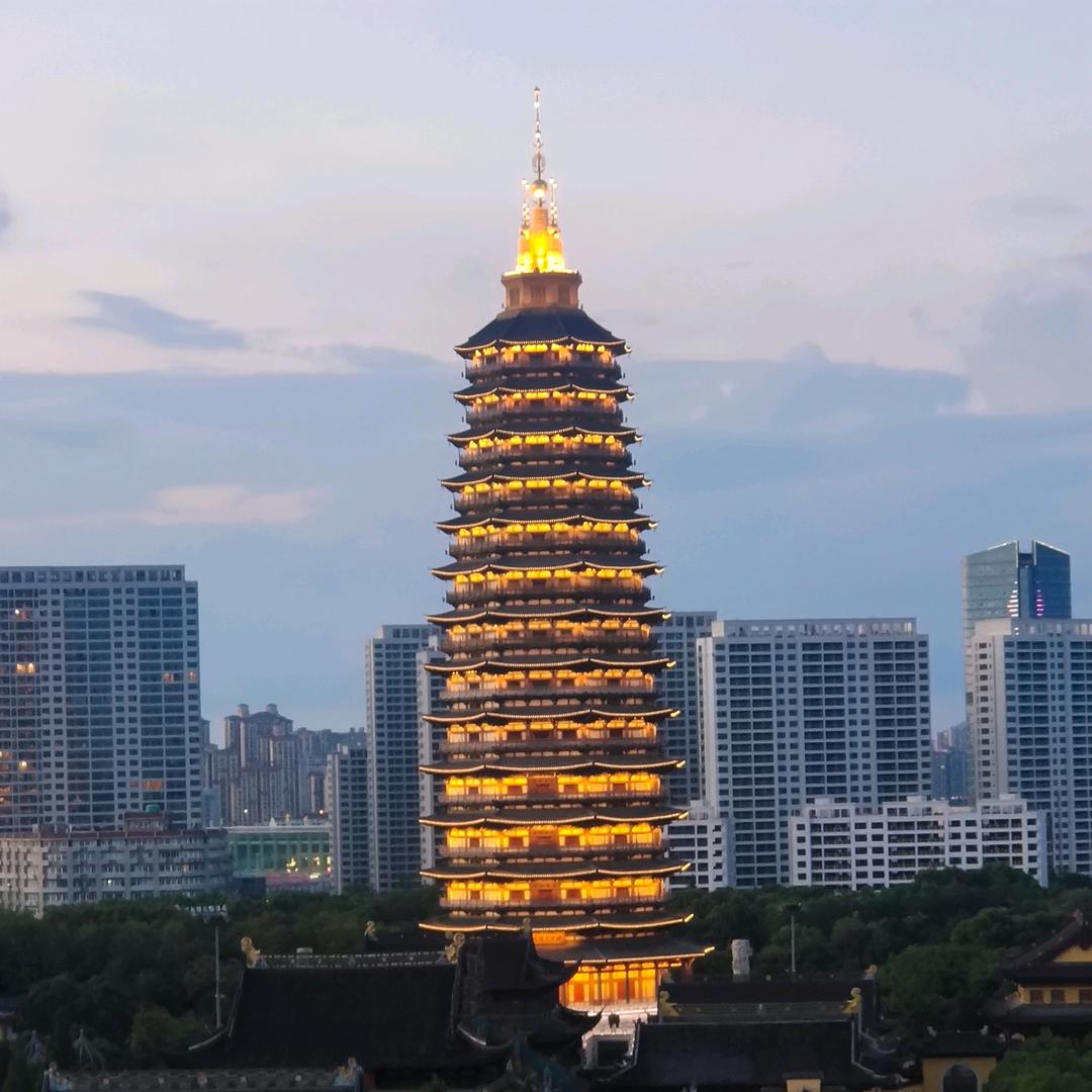 占得人间第一春