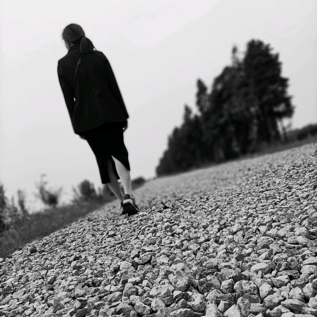 丽