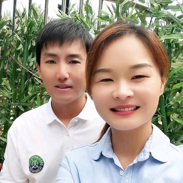 嘉美:（姐弟组合)