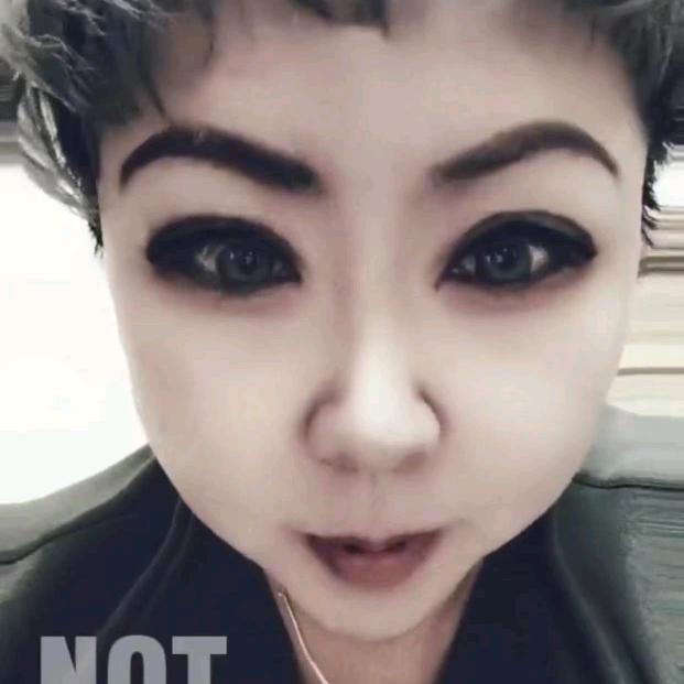 请叫我女王