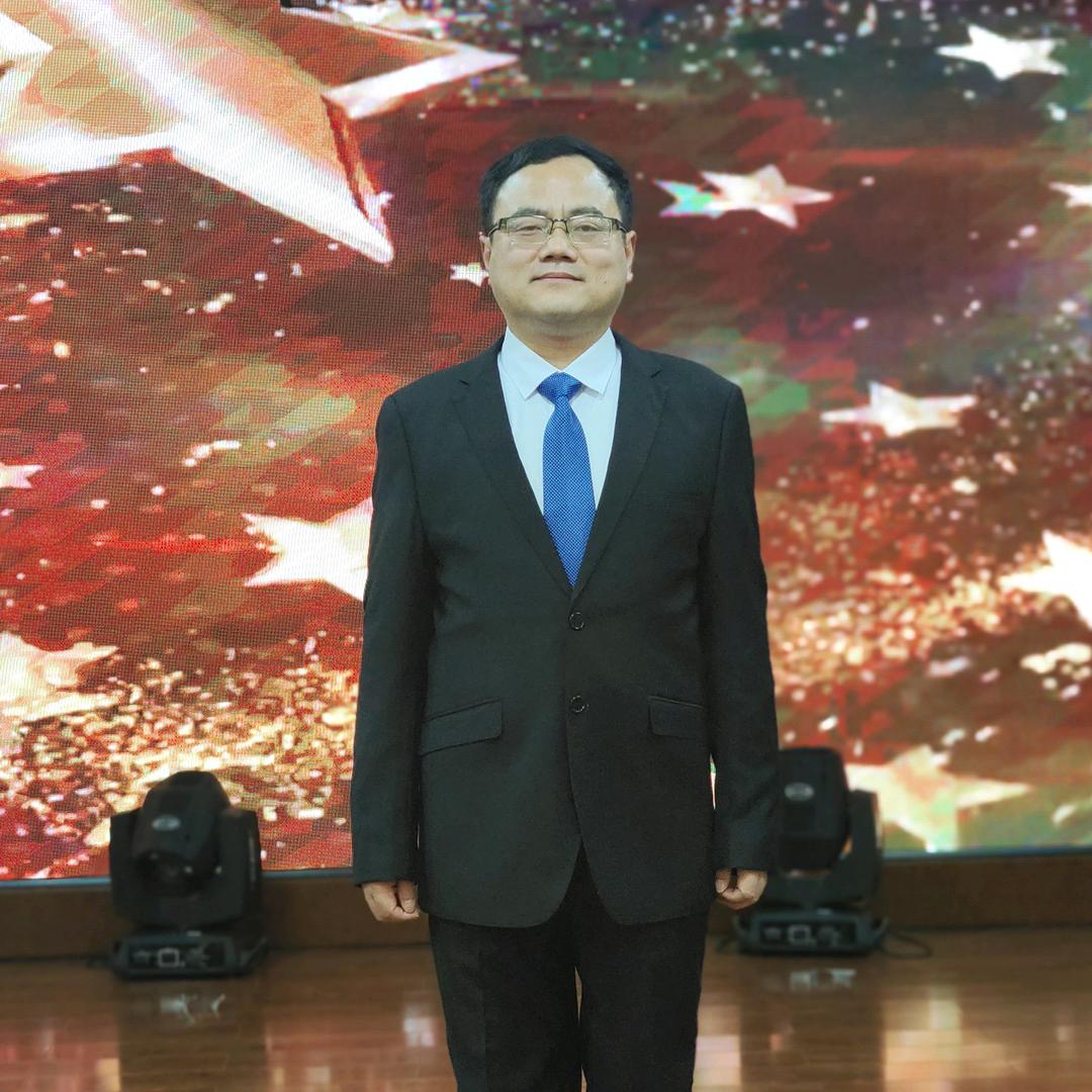 红旗飘扬