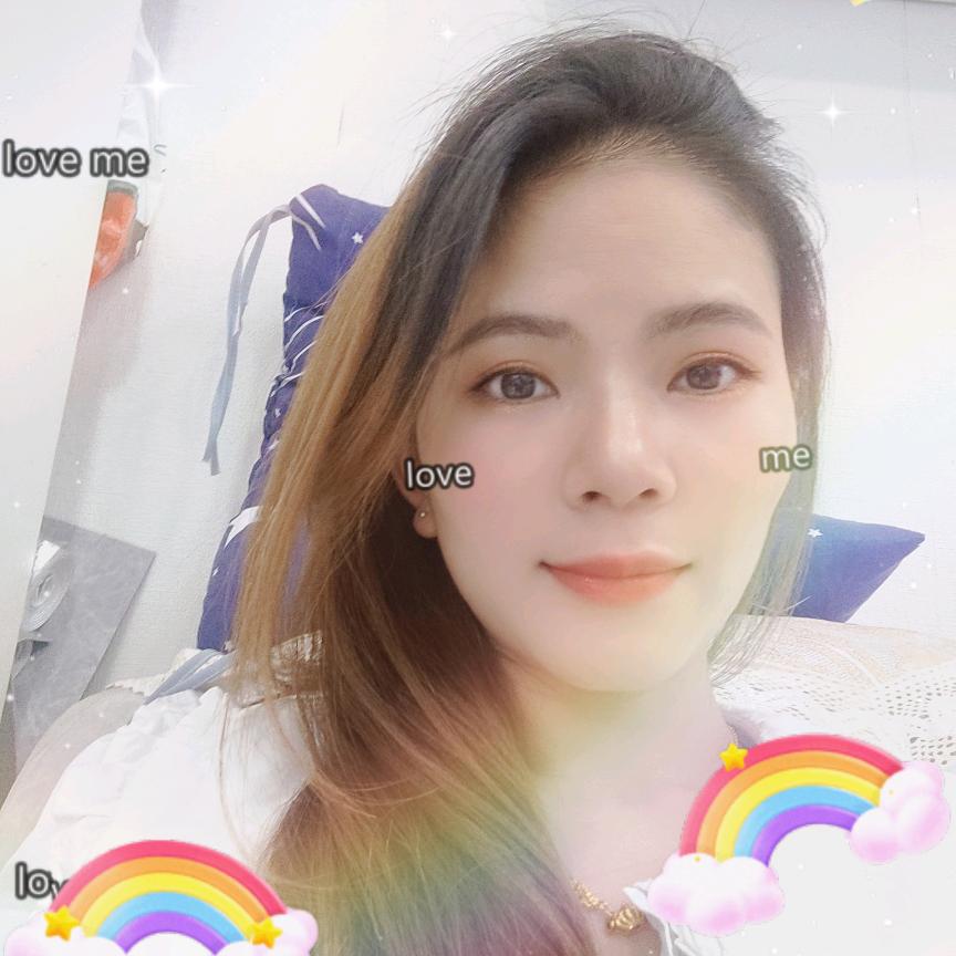 依资美妆