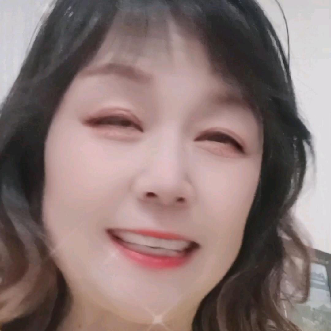 叶子，老张。哟哟