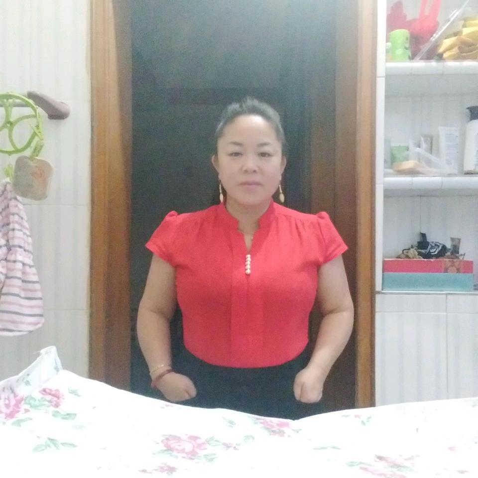 知足常乐《专注女装》