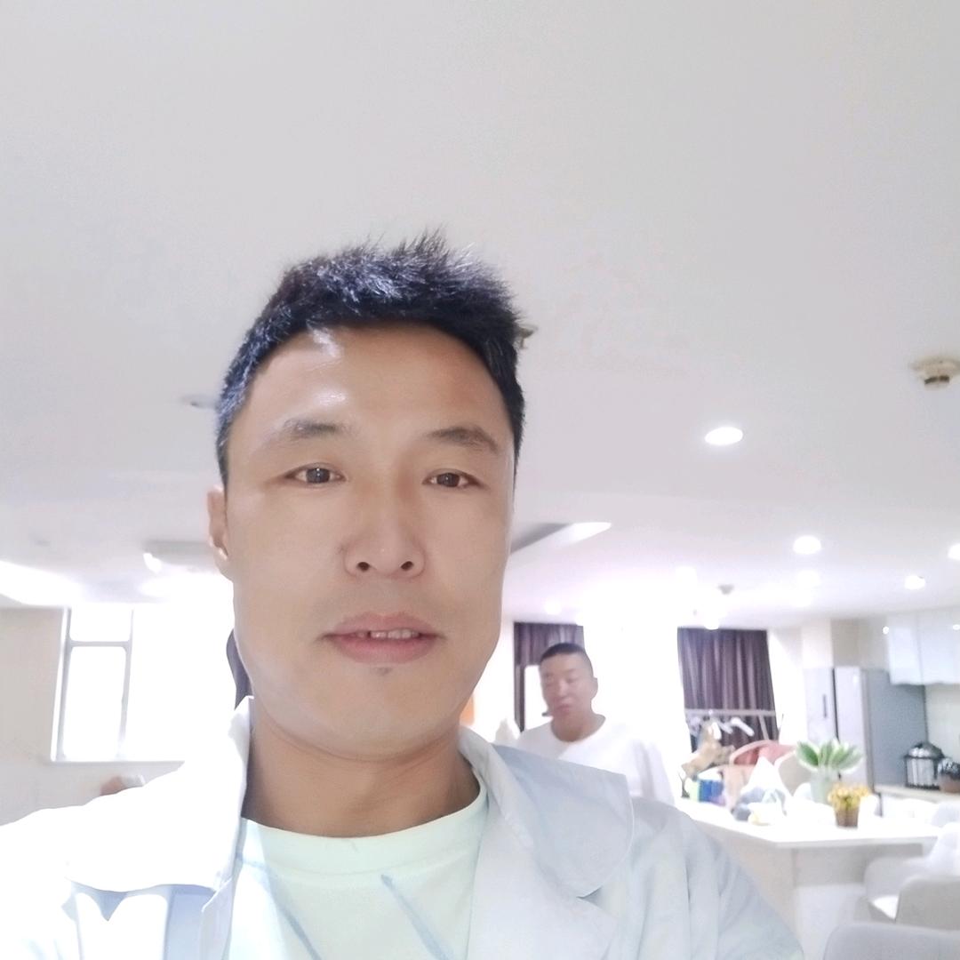 伟伟