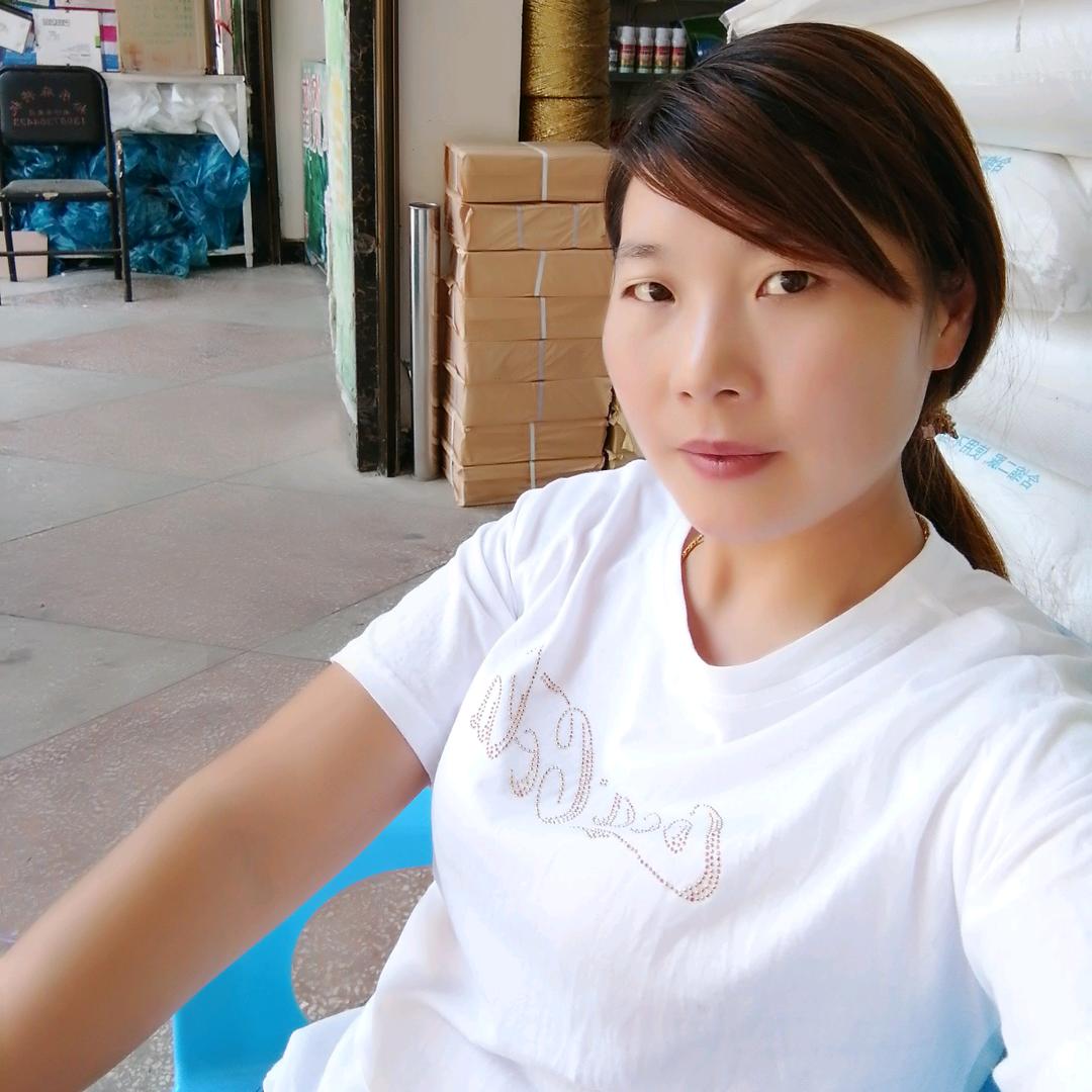 云南打工妹小英