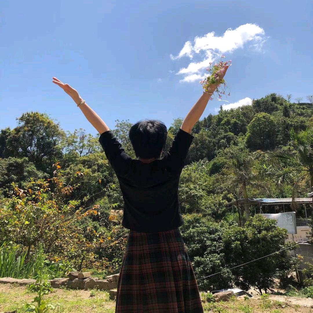 丽丽