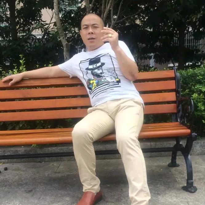 独飞星云