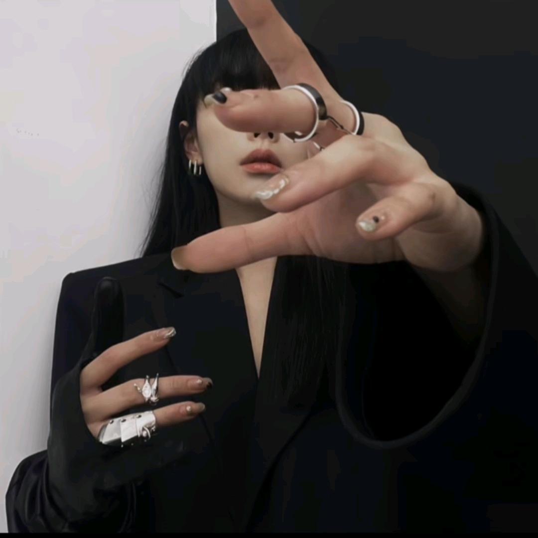 贝尔摩德 ້໌ᮨ