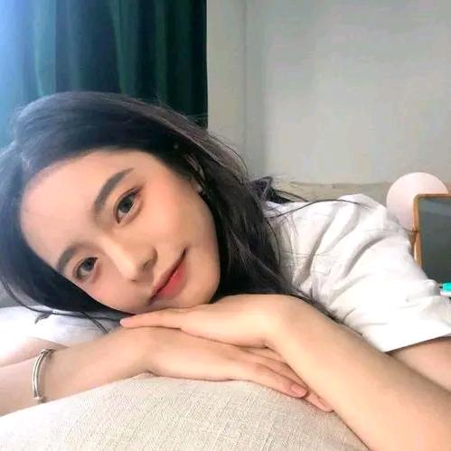 娜娜.