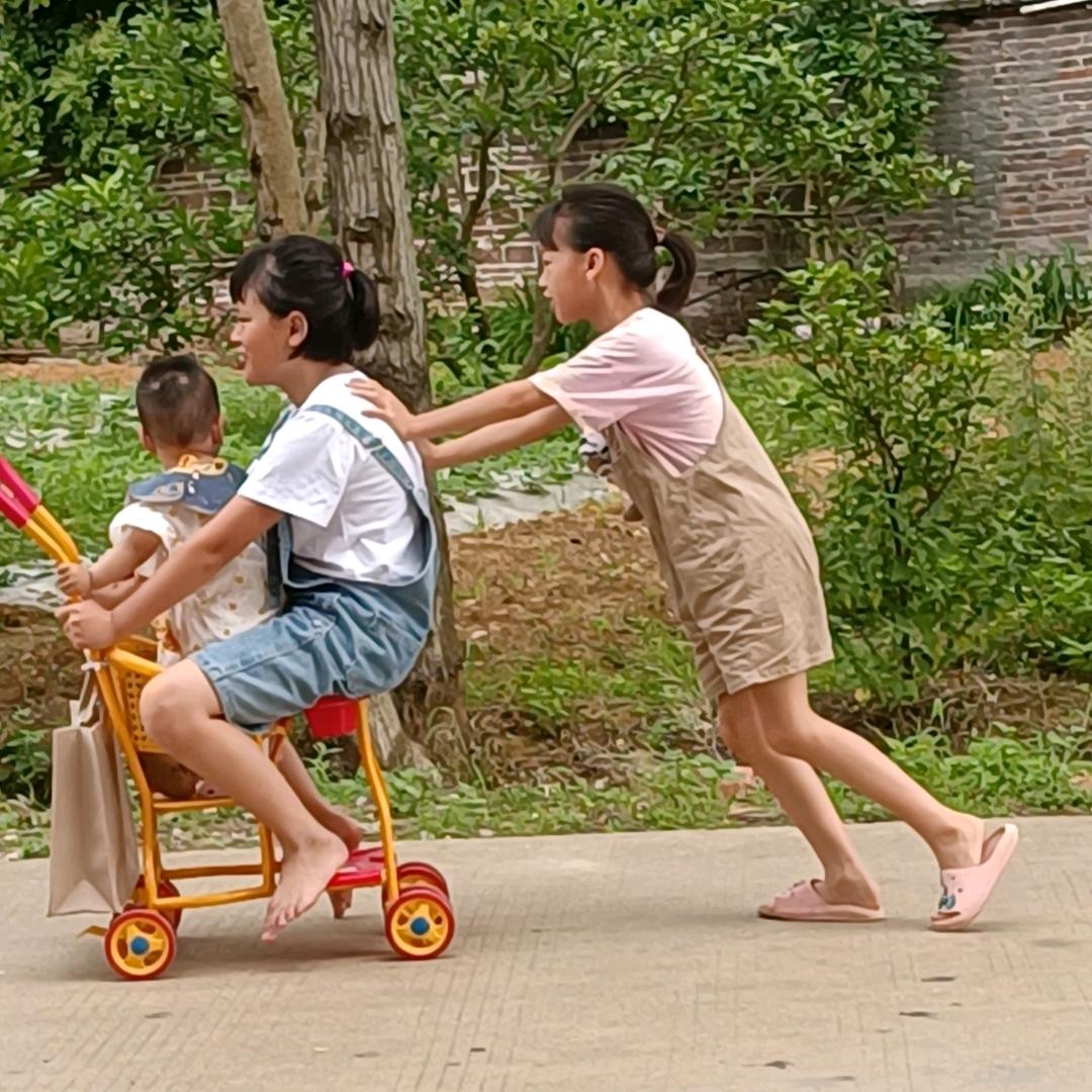 🌸李家三千金🌸