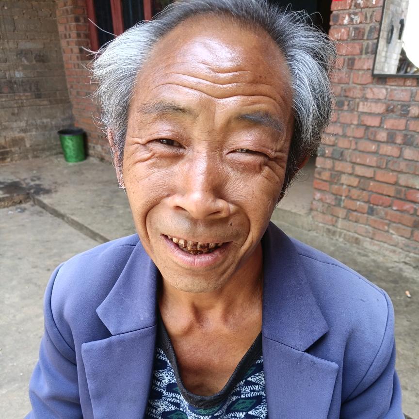 你是老罗吗？
