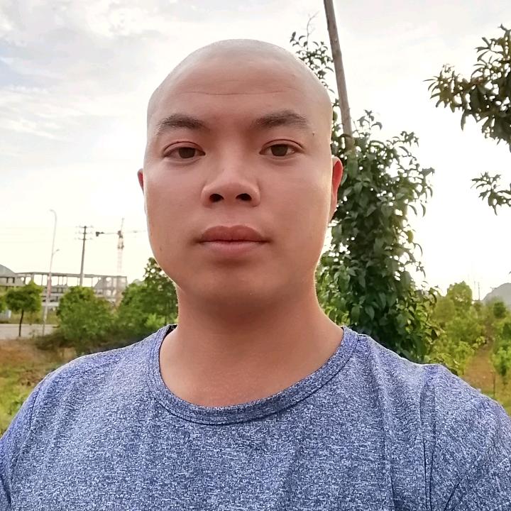 90后年的小杨杨