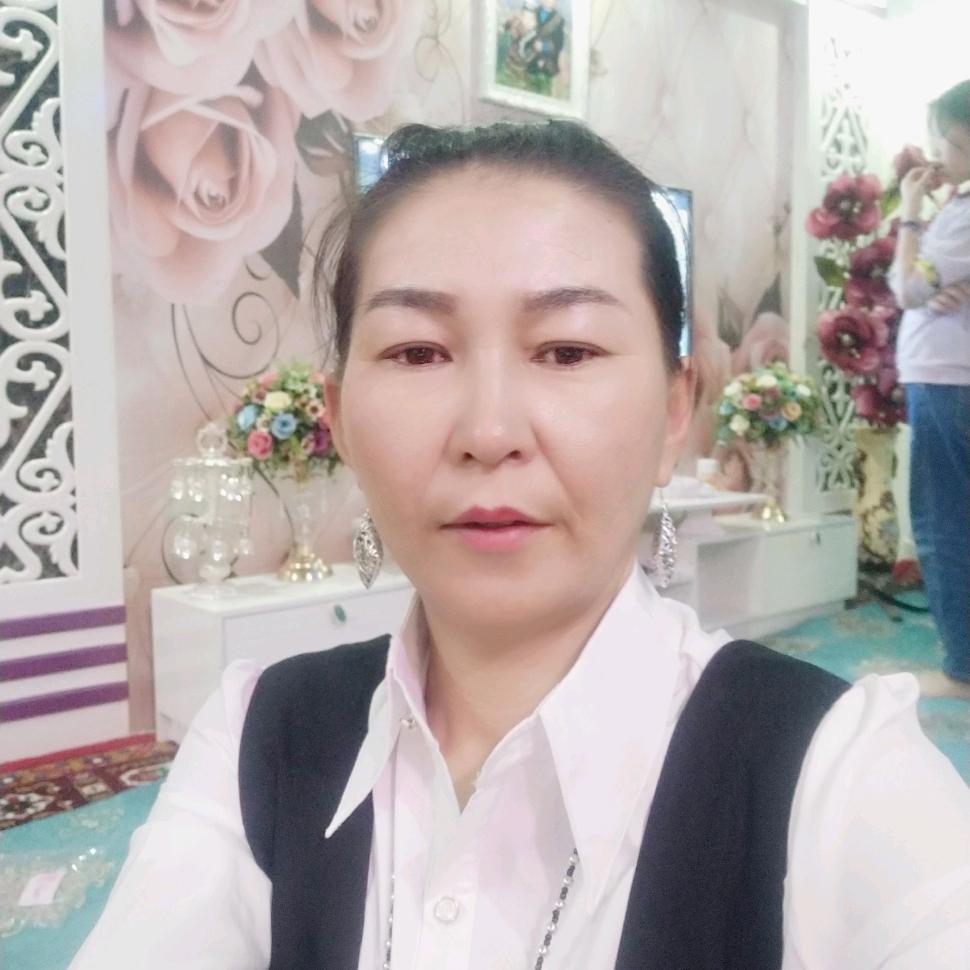 巴哈尔古丽