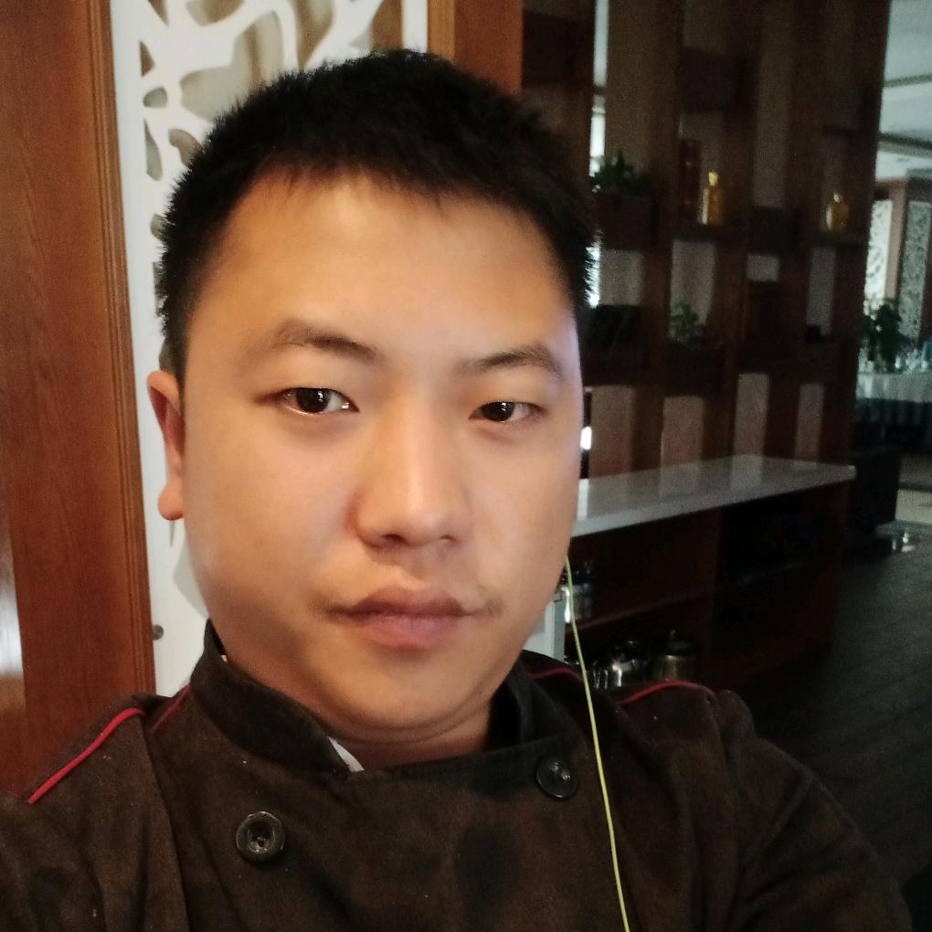 段邱凯