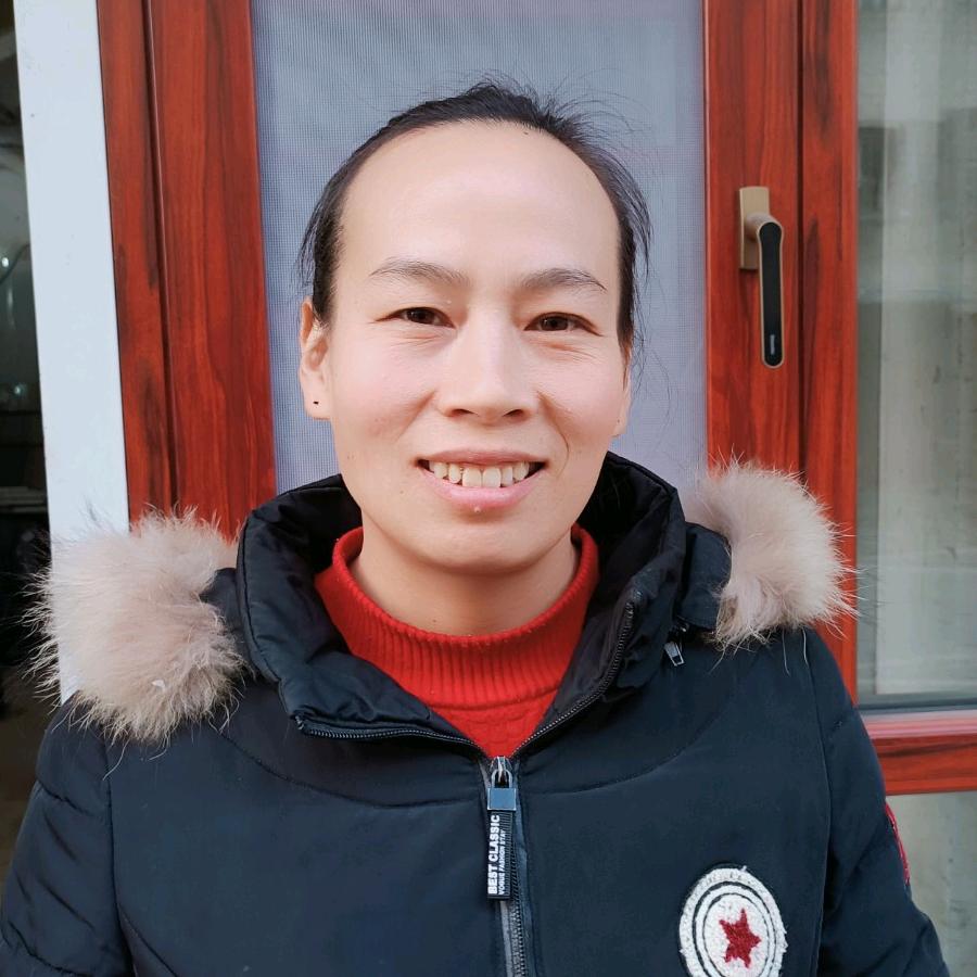 红安中铝门窗（戴姐）