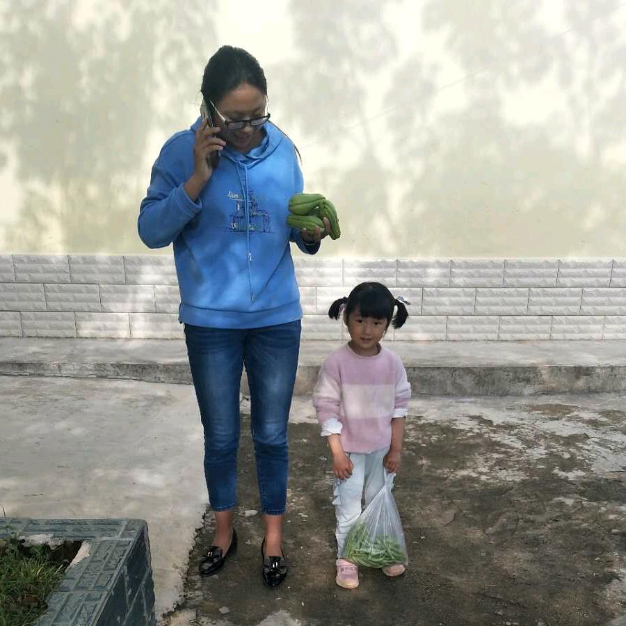 溪忆蓝雨