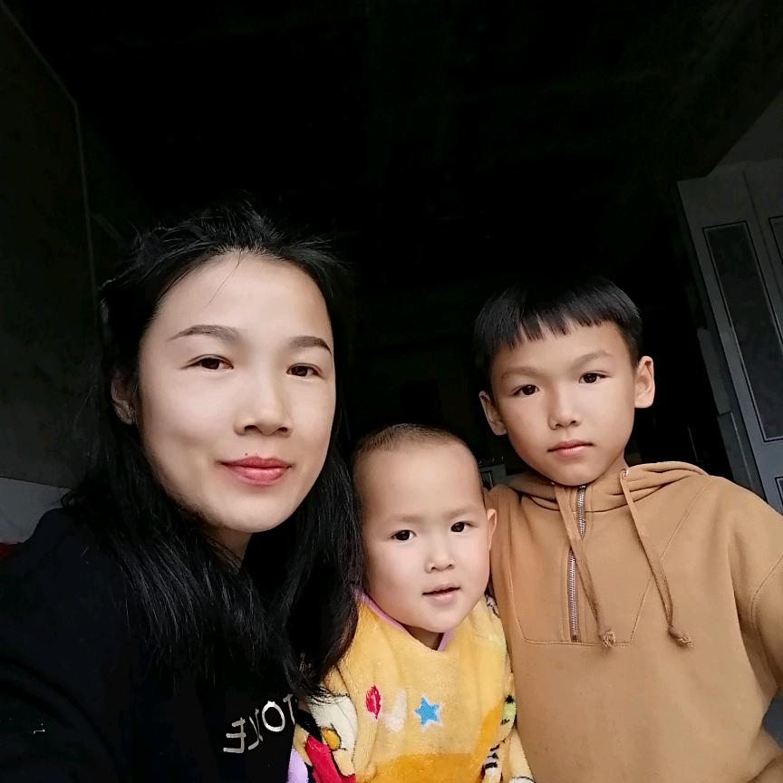 鑫鑫、嘟嘟妈妈