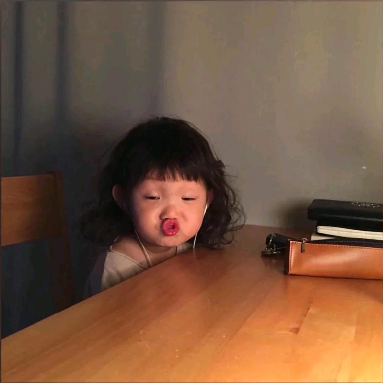 @小熊🐻快睡