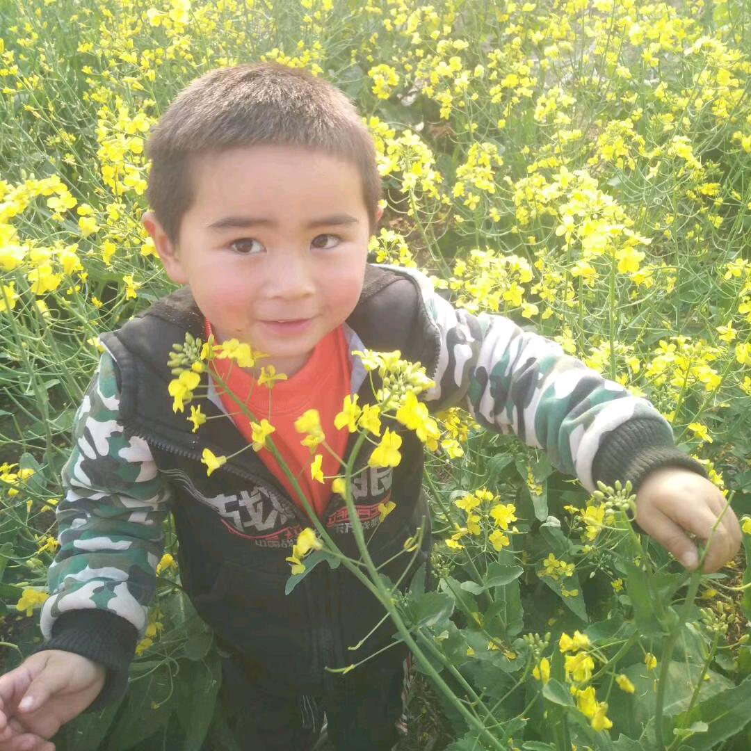 生活有光明  ，未来有希望