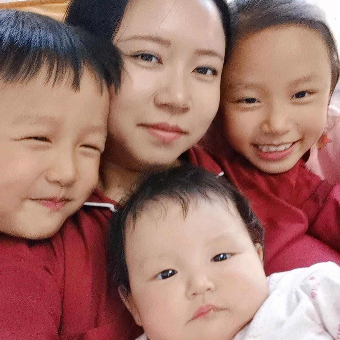 三个孩子的妈妈王教授