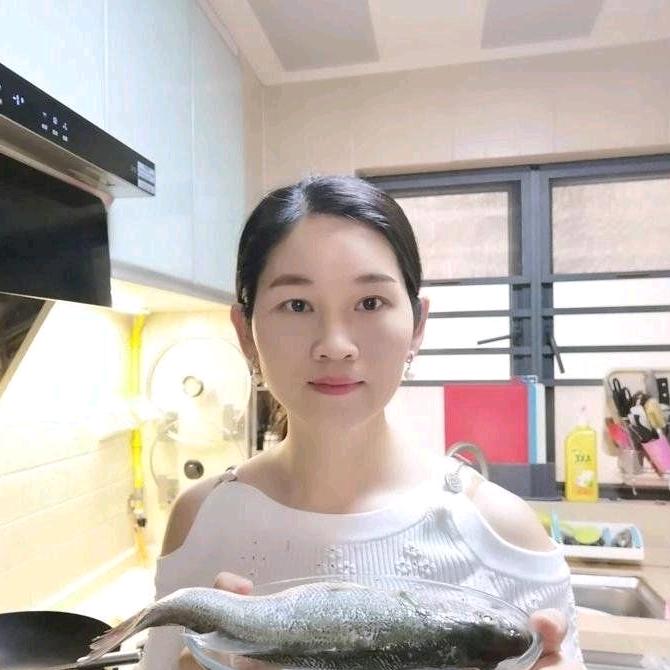 小黄豆妈美食下午3点直播买铁锅送平底锅@抖音