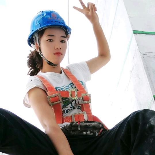 @灰姐     李莫愁