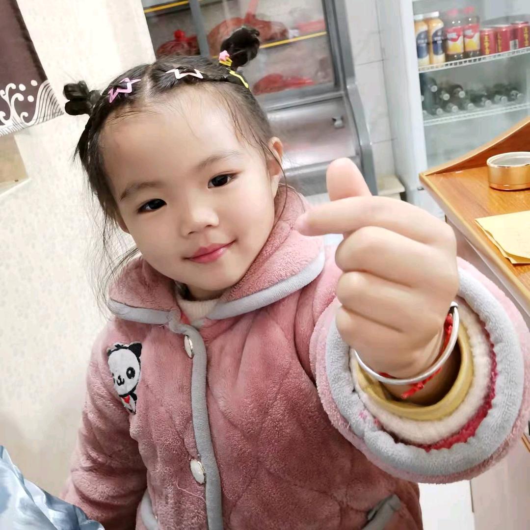 爱跳舞的小小蘇