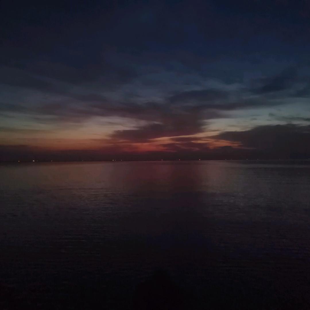等