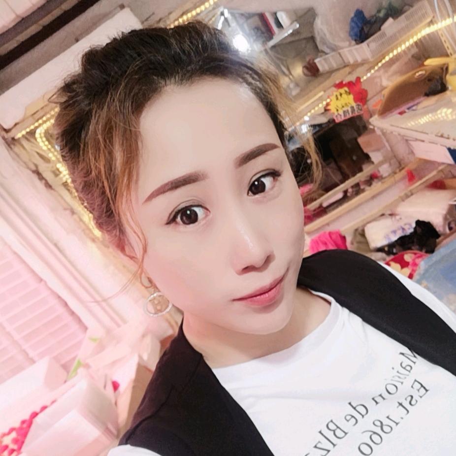大河马妍小妍