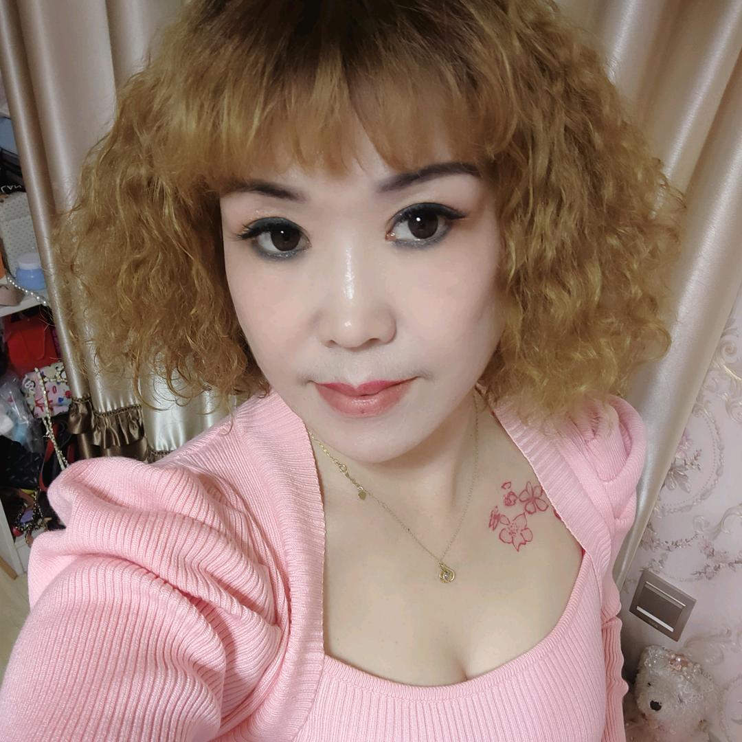 霞儿