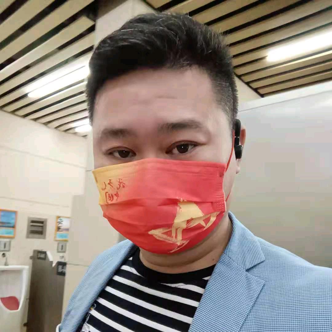 波儿贴砖
