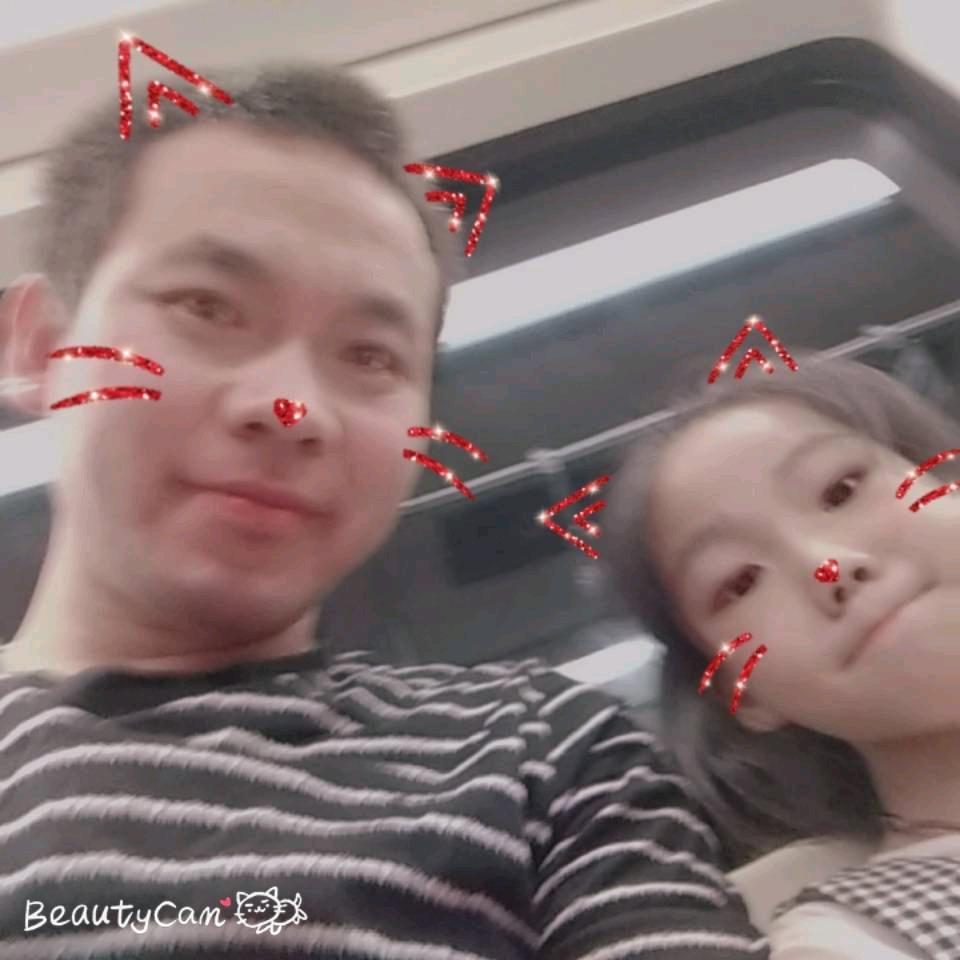 肖担花(^_^)