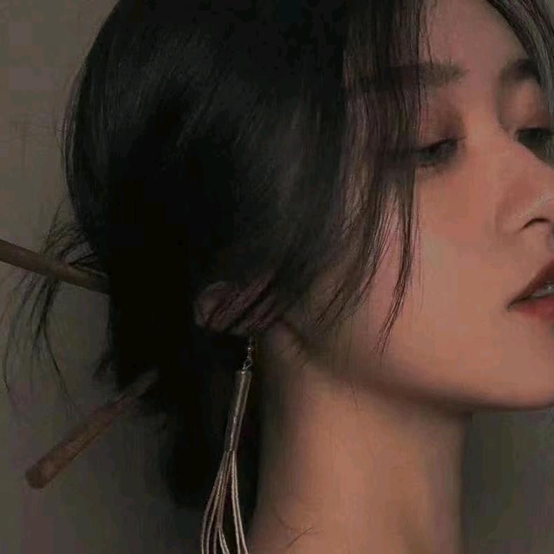 我是小青青呀