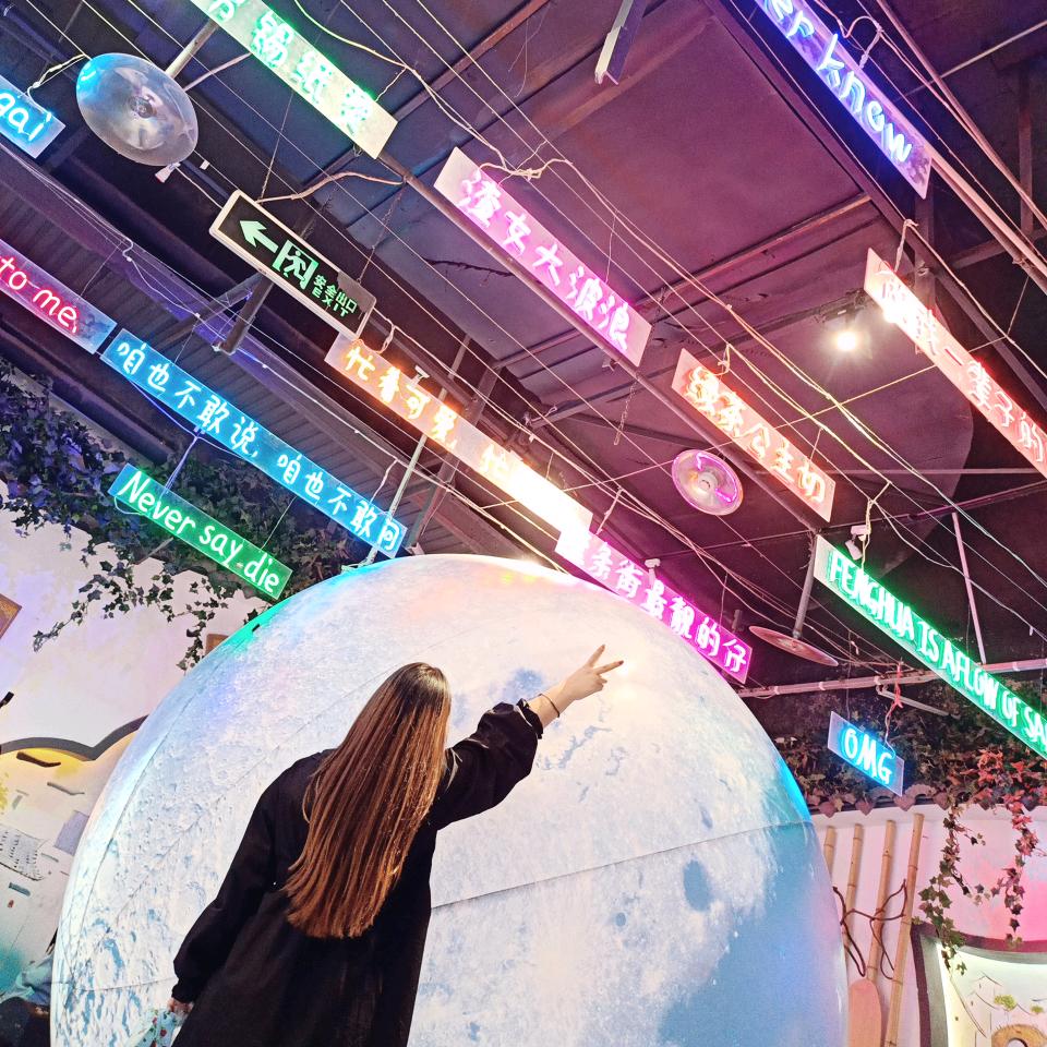 小张  小张  ～   挣钱不慌