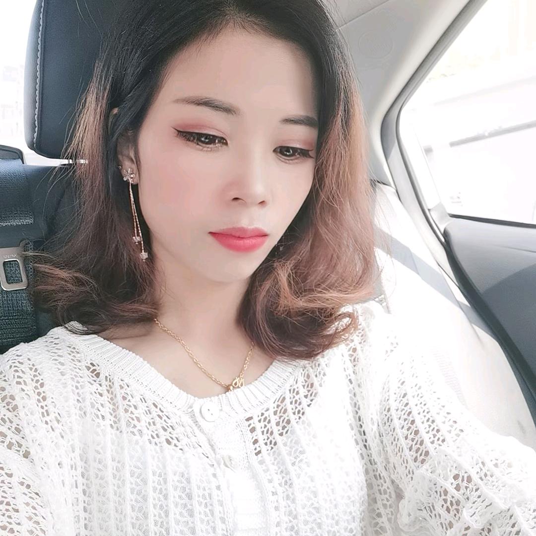 听说糖很甜🍬