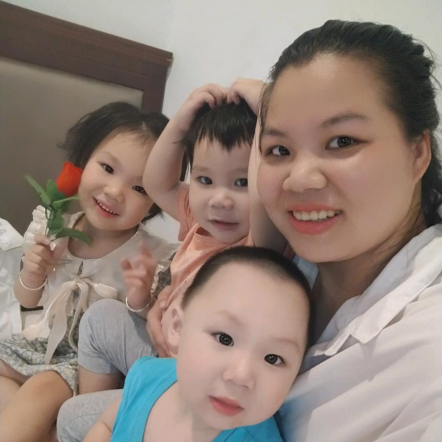 唐家三宝👑   彤彤  琦琦 豪豪