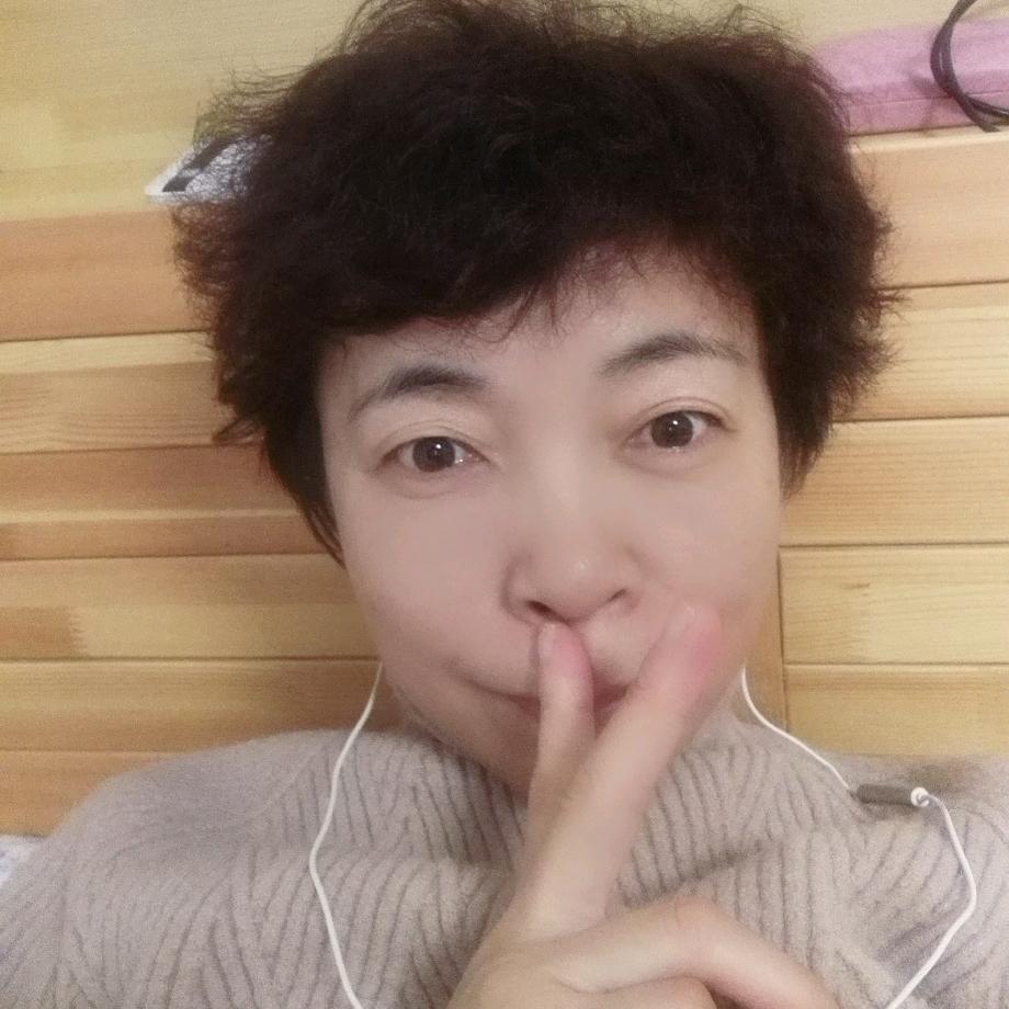 笑点低的萌萌哒