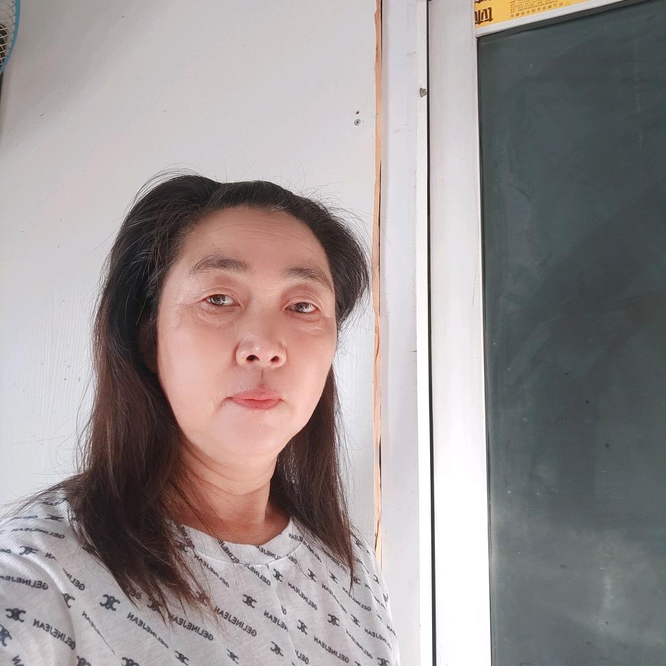 红，红