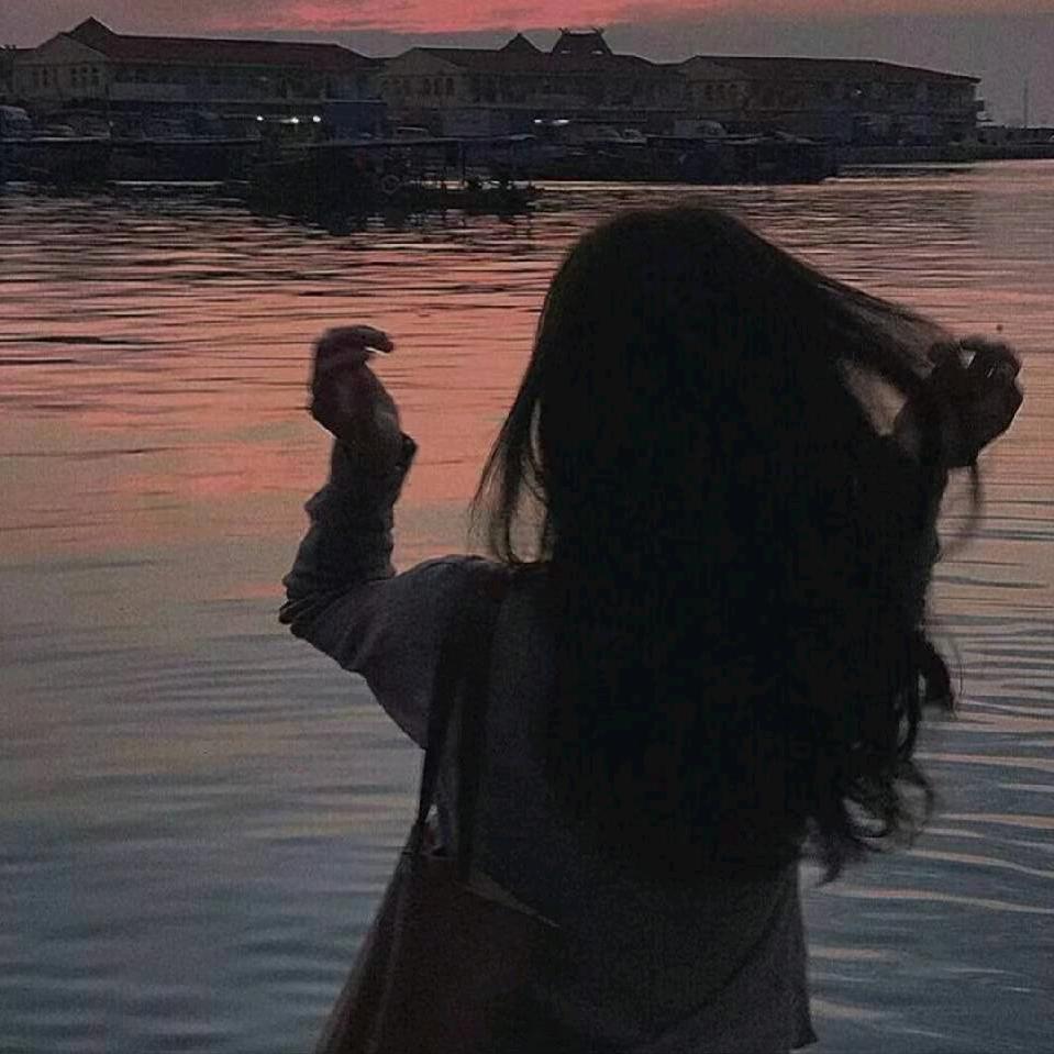 小小摆烂家🖤