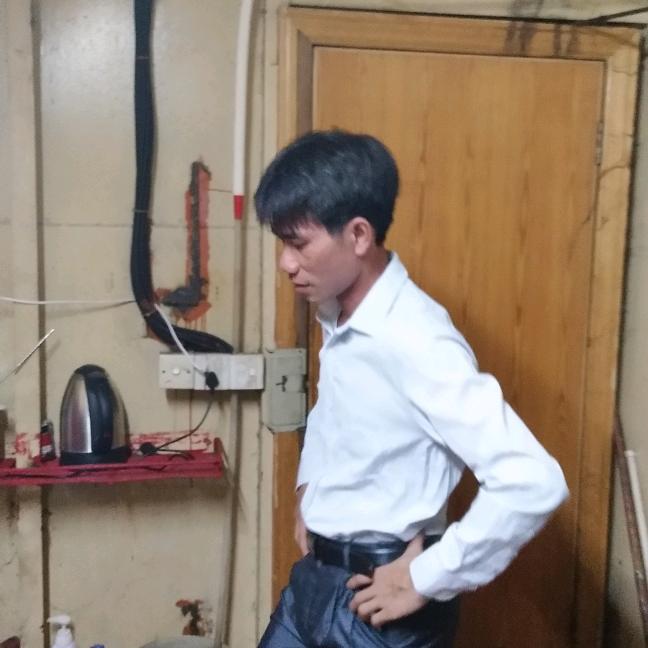 小男孩